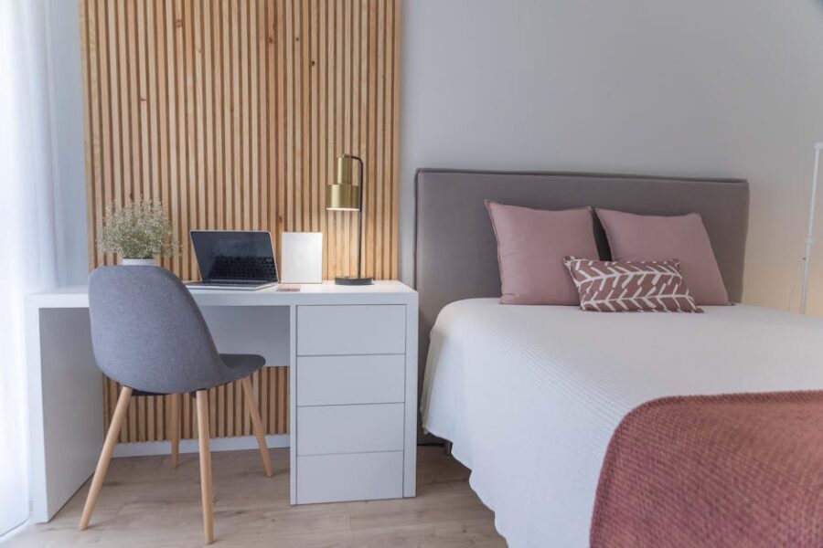 Como montar um cantinho de estudos ou trabalho funcional e aconchegante